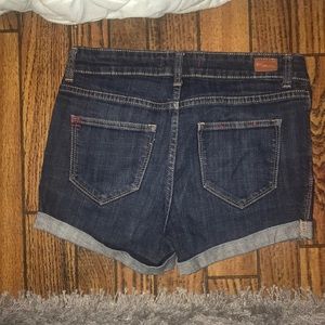 BDG jean shorts size 28